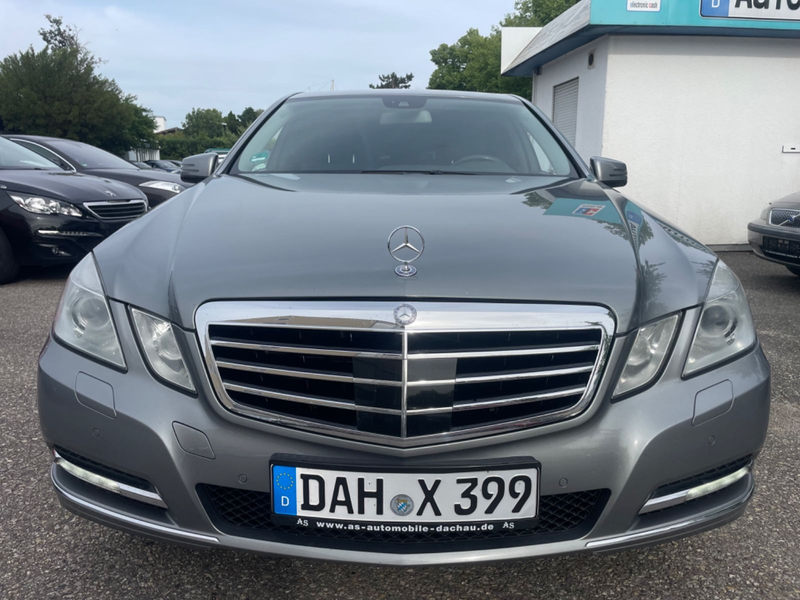 Mercedes-Benz E 350 4MATIC V6 AVANTGARDE — photo 5