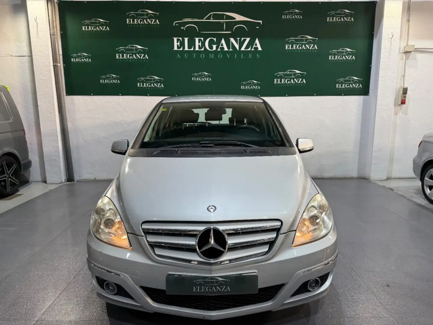 Mercedes-Benz B 180 180CDI Sport Edition Gris - 2