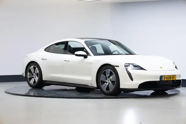 Porsche Taycan Performance 93 kWh | Panoramadak | Warmtepomp | Ca