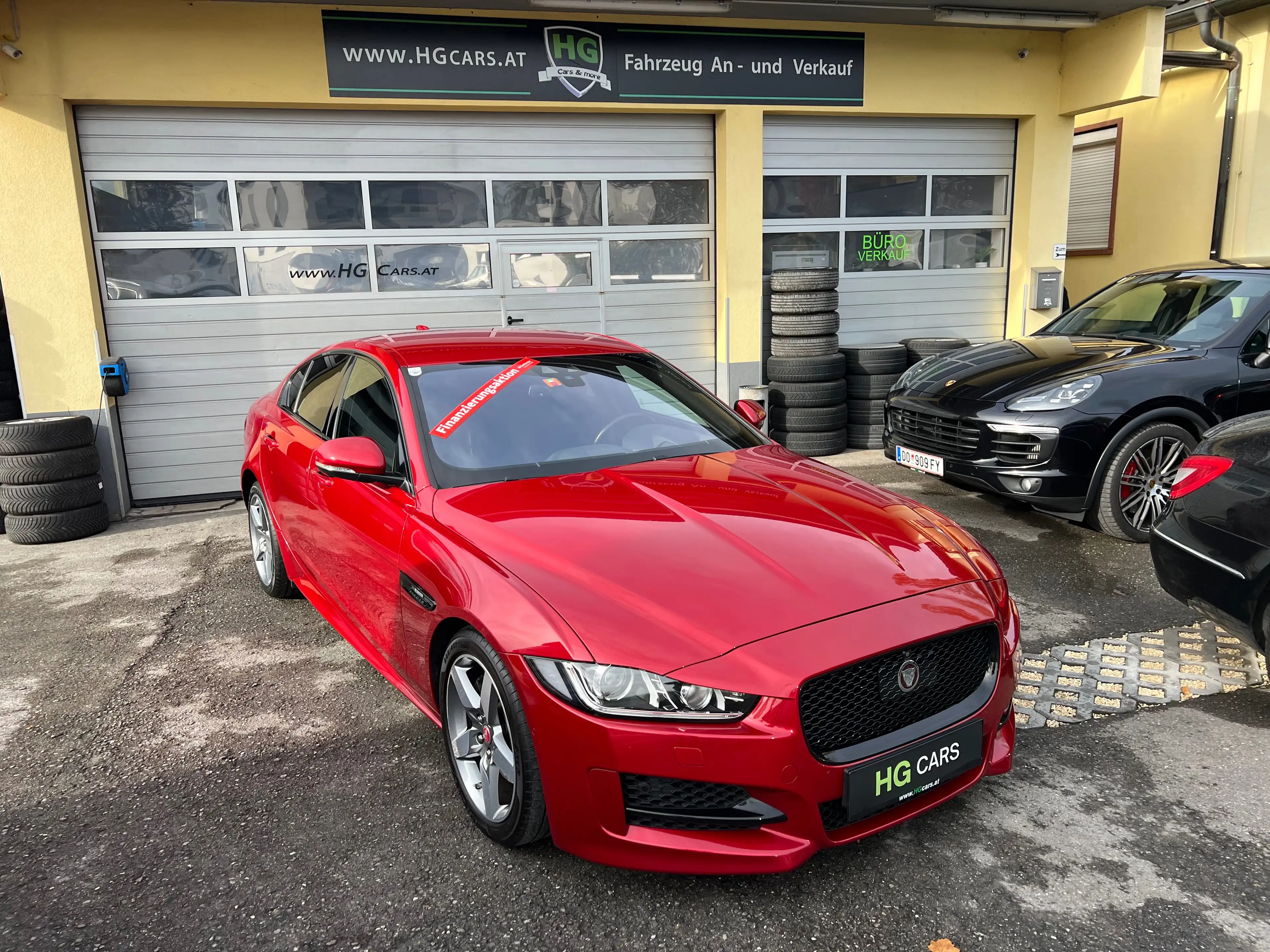 Jaguar XE 20D*R-Sport*360°Kamera*Keyless*Head-up*AHK*ACC*