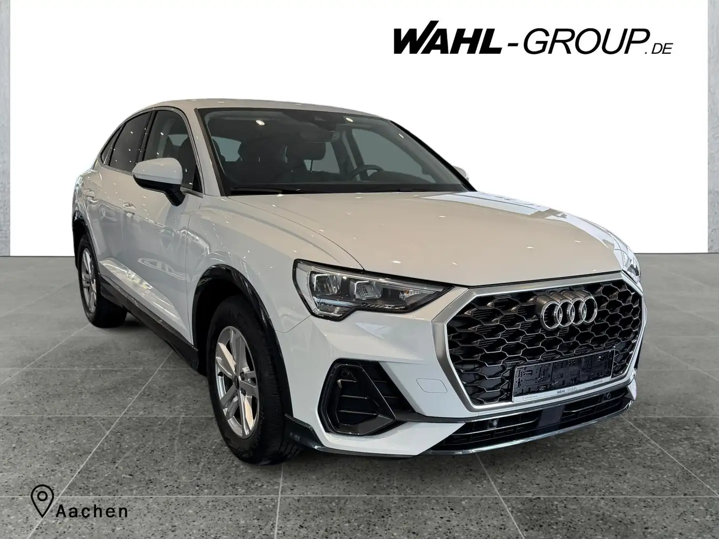 Audi Q3 Sportback 35 1.5 TFSI 35 TFSI basis DAB RFK Blanc - 1
