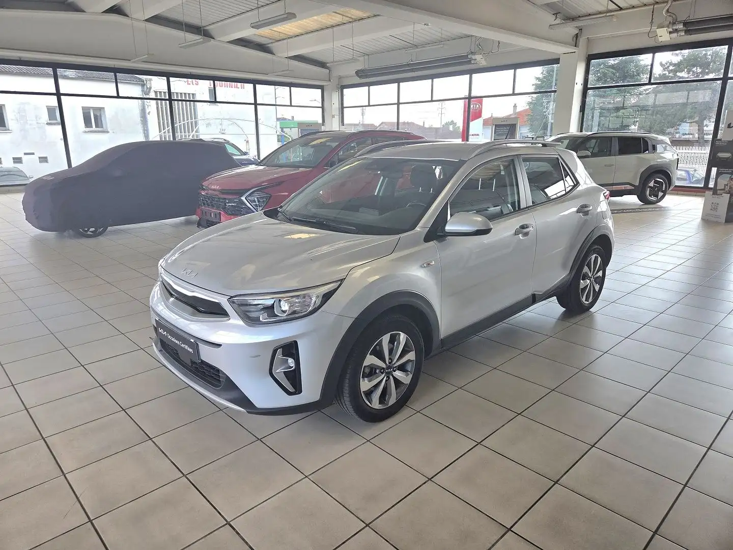 Kia Stonic 1.0 T-GDI 100CH ACTIVE DCT7 Gris - 1