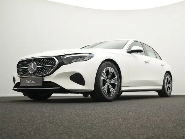 Mercedes-Benz E-Class view 10