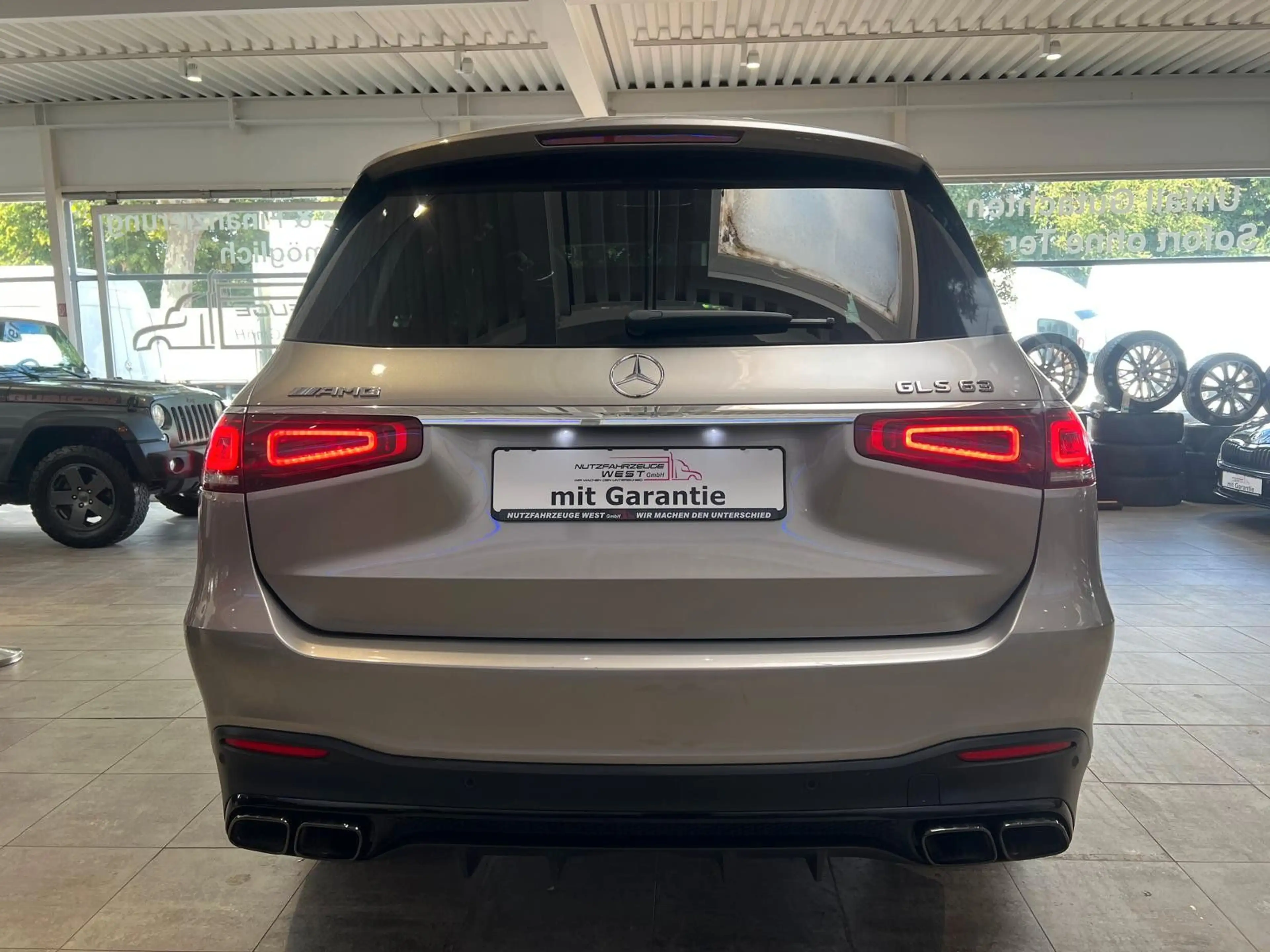 Mercedes-Benz GLS 63 AMG AMG 4Matic+ *Exclusive Edition*7-Sitzer* — photo 7