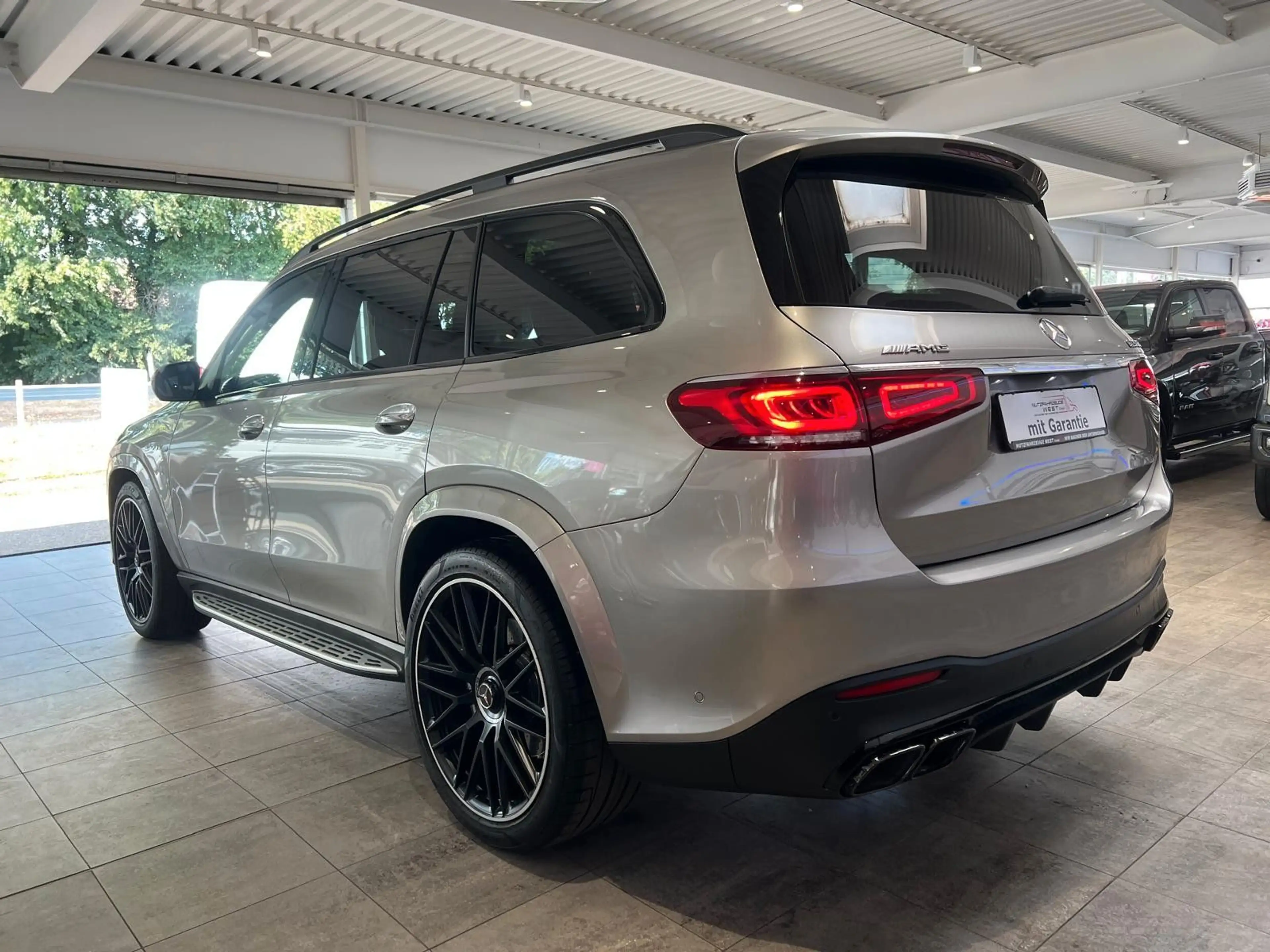 Mercedes-Benz GLS 63 AMG AMG 4Matic+ *Exclusive Edition*7-Sitzer* — photo 6