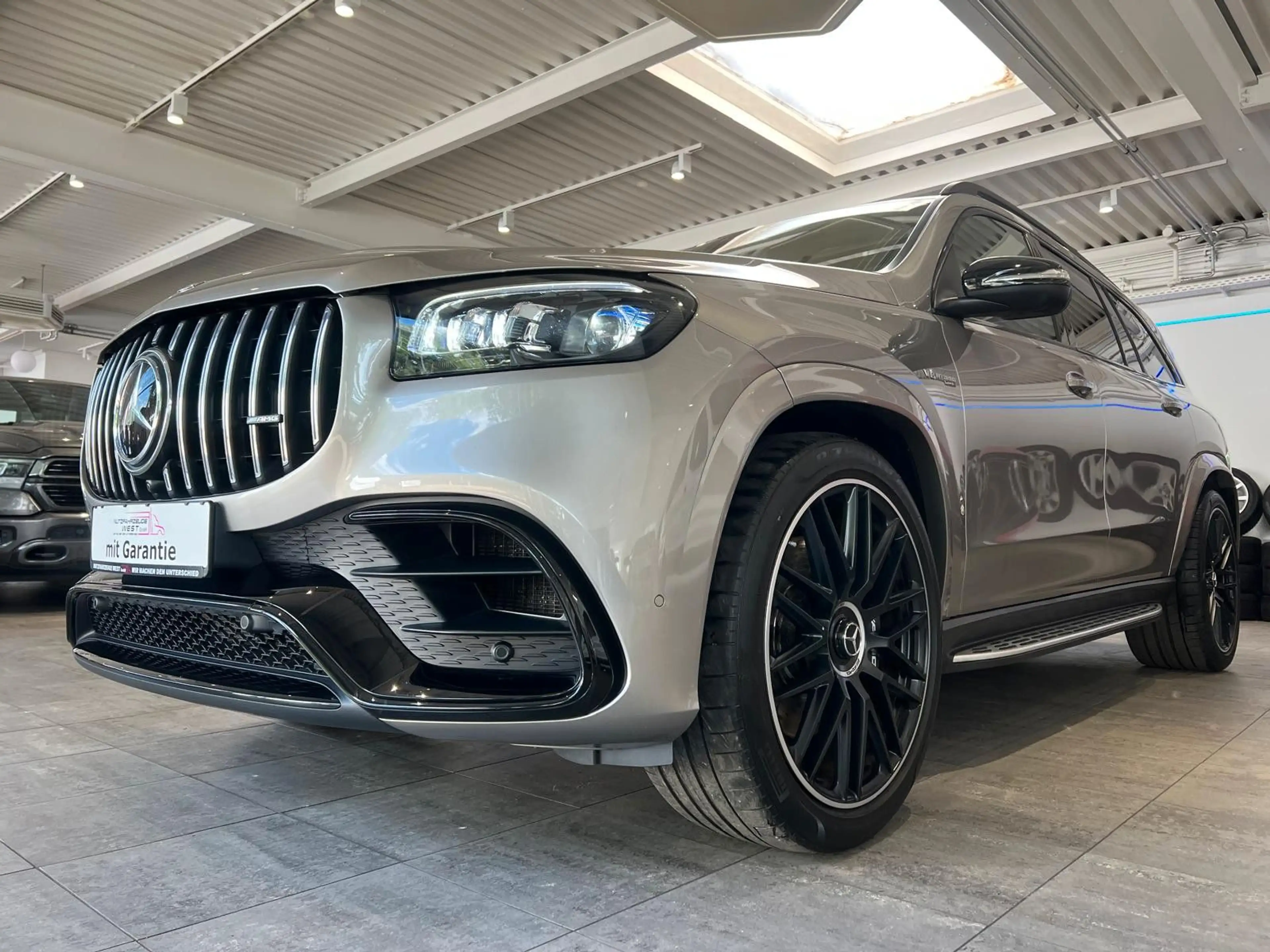 Mercedes-Benz GLS 63 AMG AMG 4Matic+ *Exclusive Edition*7-Sitzer* — photo 2