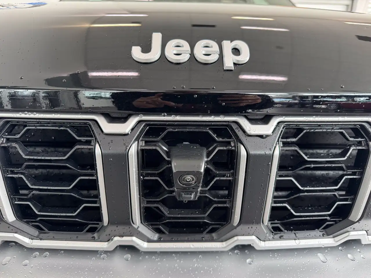 Jeep Grand Cherokee снимка Jeep Grand Cherokee