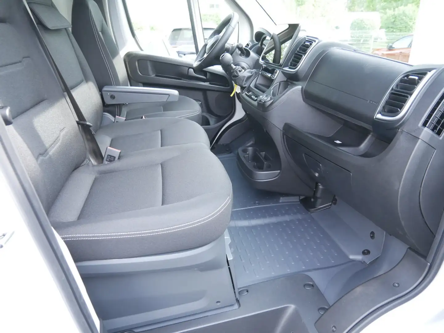 Citroen Jumper 35 L3H2 BlueHDi 140 PDC KAMERA AHK LED Blanc - 2