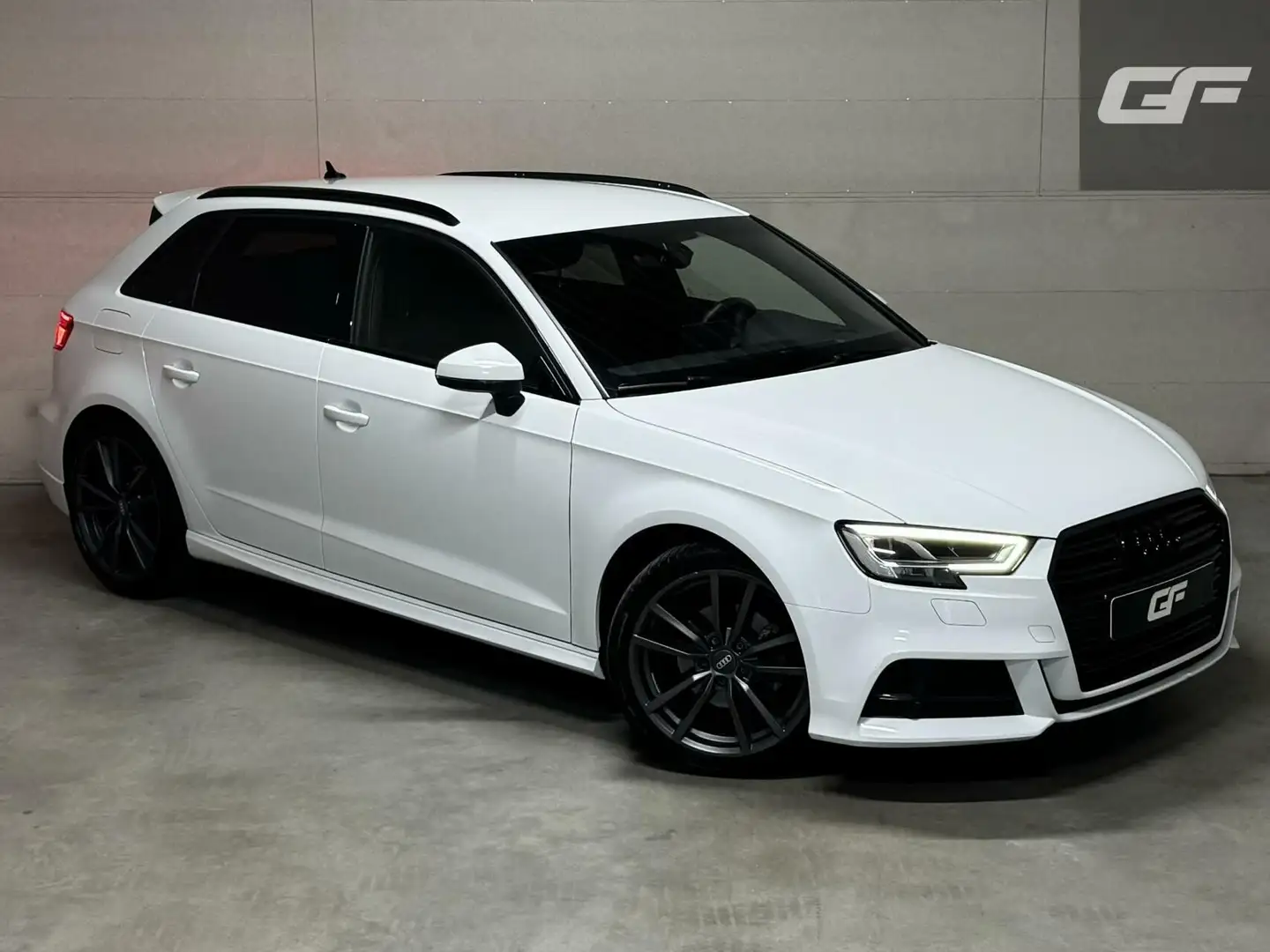 Audi A3 Sportback 30 TFSI 3x S-Line Black Edition Navi NAP Blanc - 2