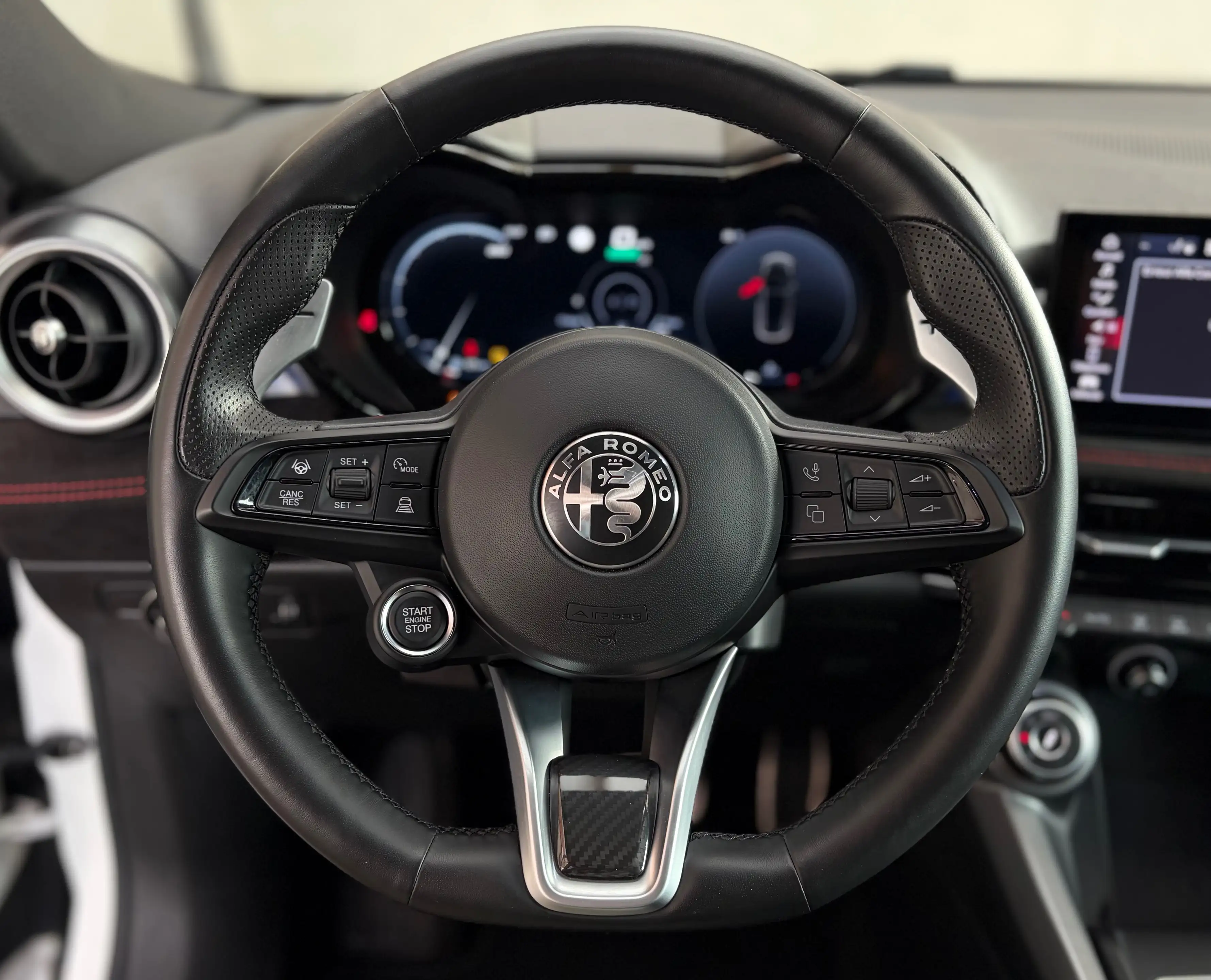 Alfa Romeo Tonale Tonale 1.5 MHEV VGT Veloce — photo 13