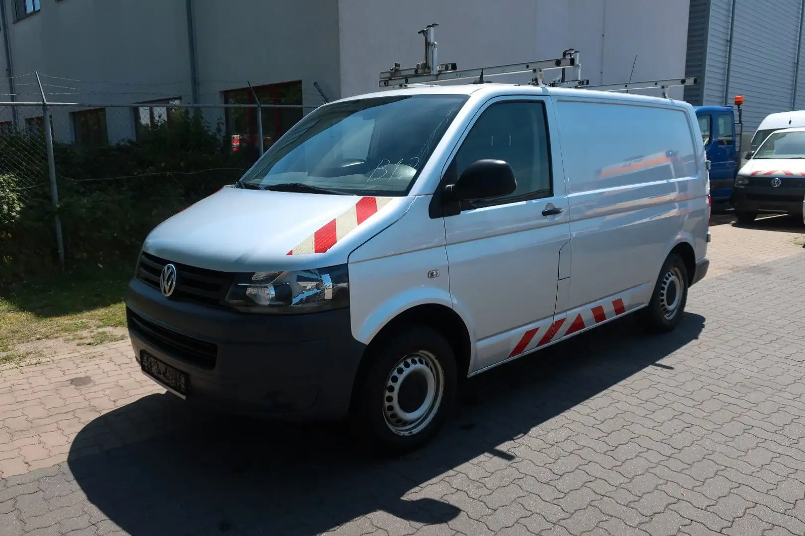 Volkswagen T5 Transporter Kasten 4Motion / Klima / 1 Hand Silber - 1