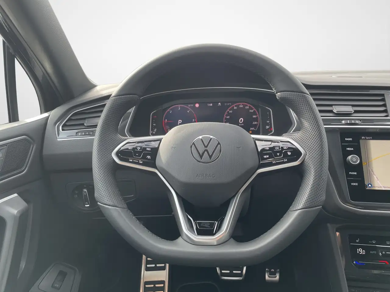 Volkswagen Tiguan Allspace 2.0 TDI DSG 4M 7-Sitzer R-Line 10