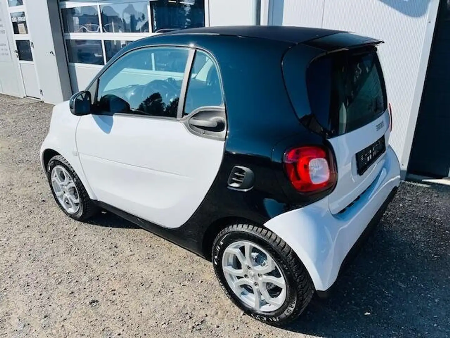 smart forTwo Prime Automatik SHZ Leder TOP ZUSTAND Schwarz - 2