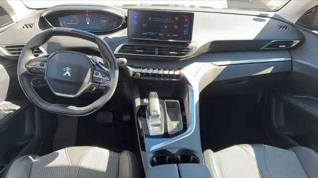 Peugeot 3008 view 11