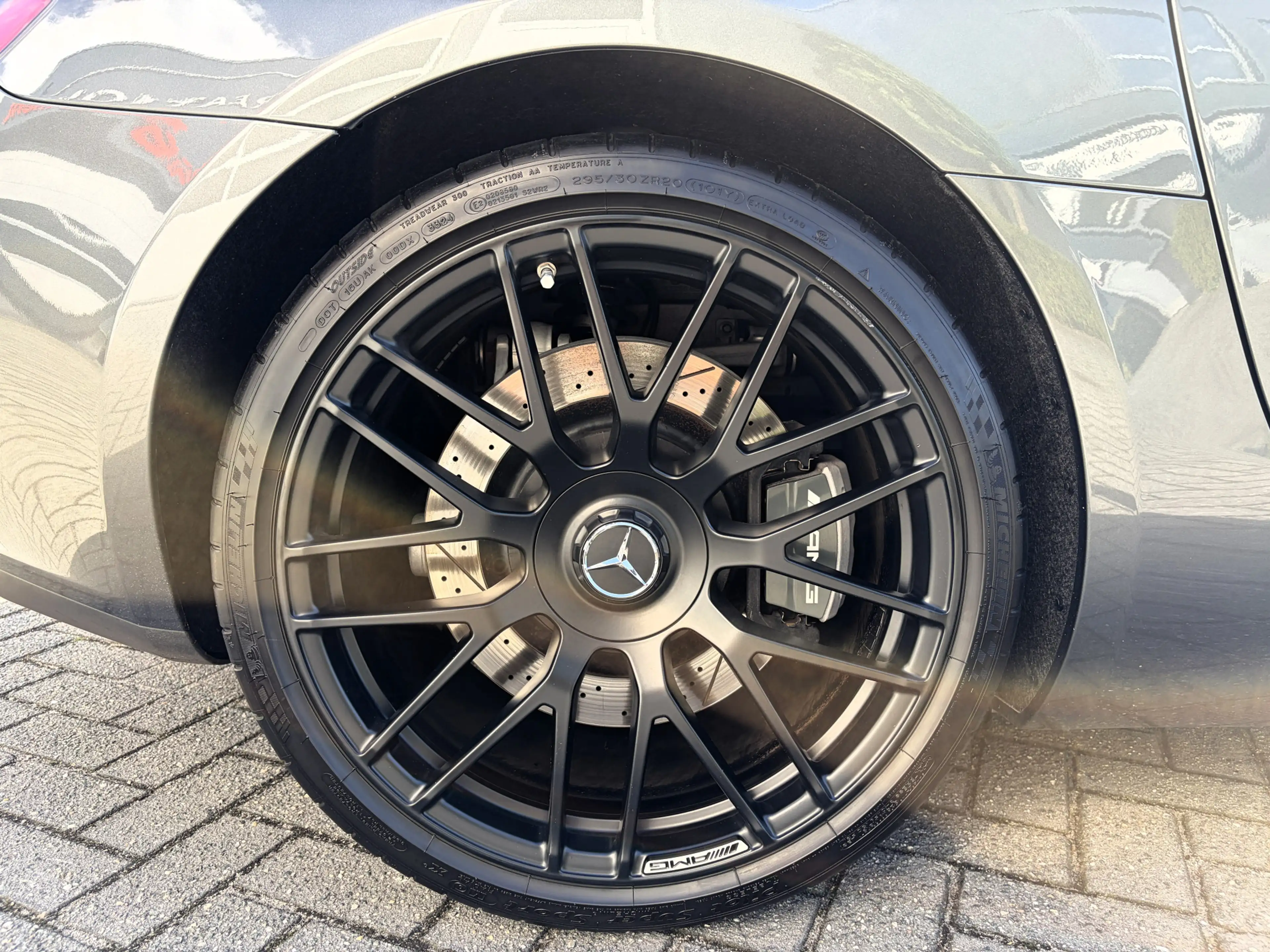 Mercedes-Benz AMG GT 4.0 Panoramadak — photo 29