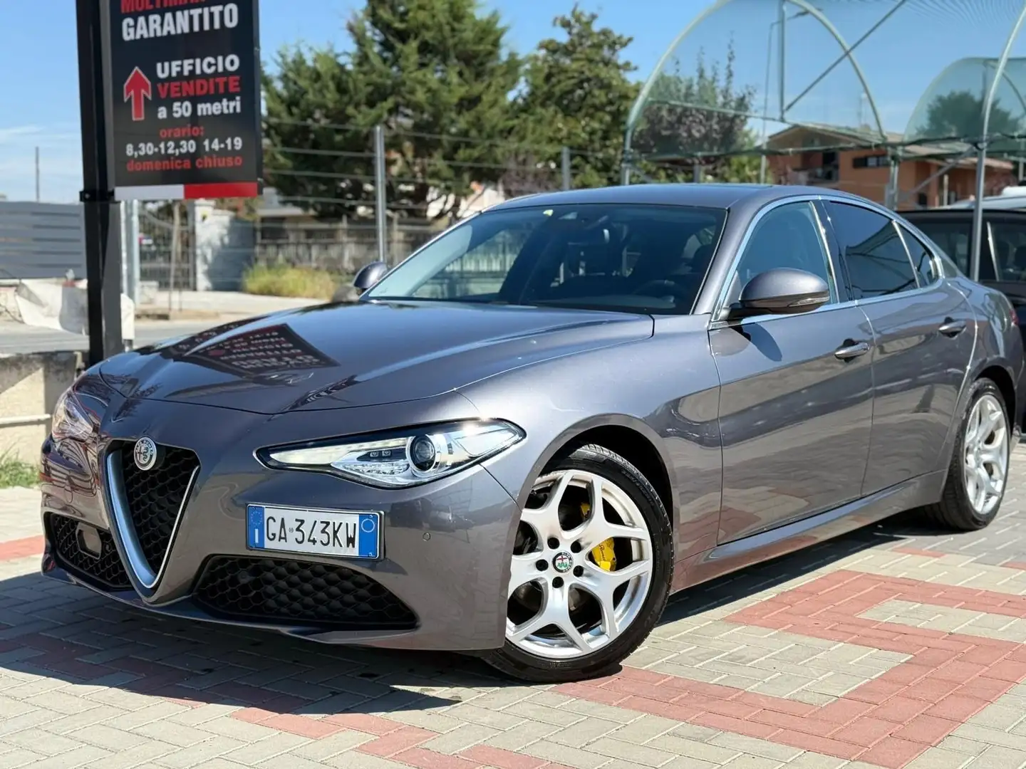 Alfa Romeo Giulia 2.2 Turbodiesel 190 CV AT8 Executive Сірий - 2