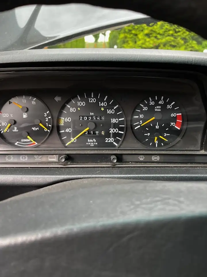 Mercedes-Benz 190 E, foto 3