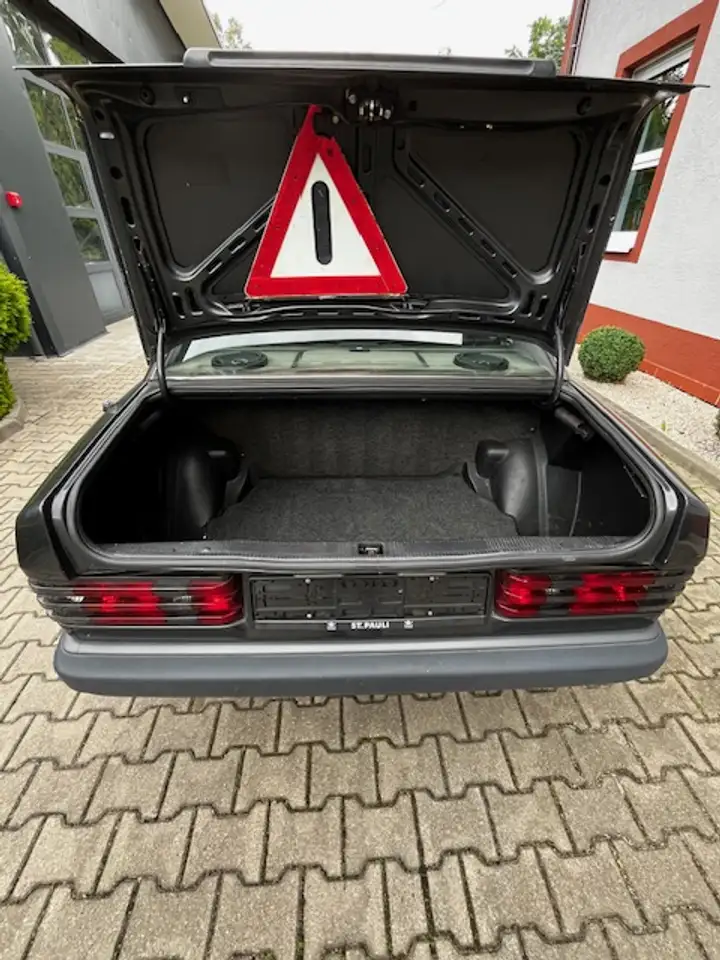 Mercedes-Benz 190 E, foto 12