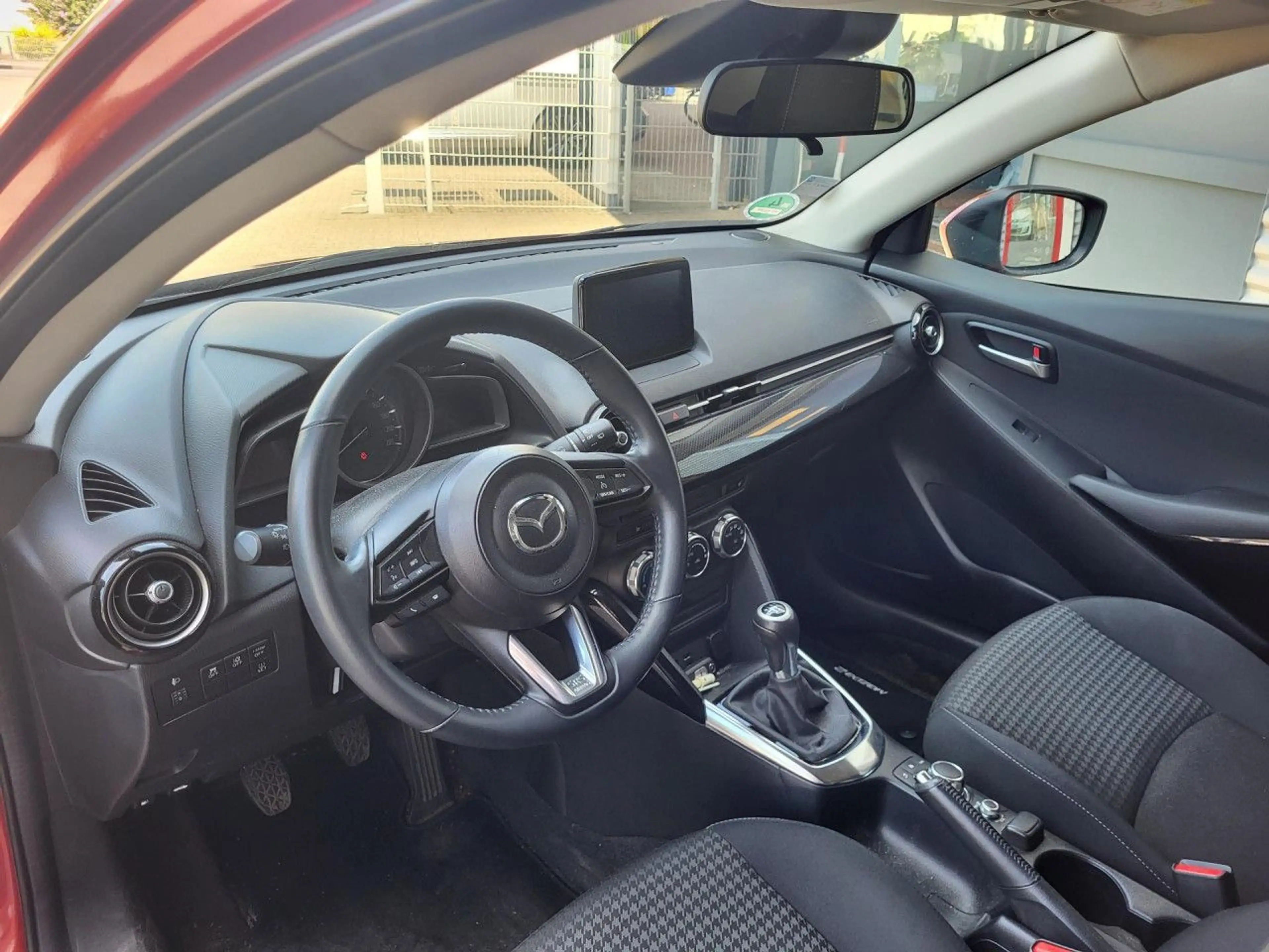 Mazda 2 SKYACTIV-G 90 Kizoku GRA SHZ 1. Hand Bluetooth — photo 11
