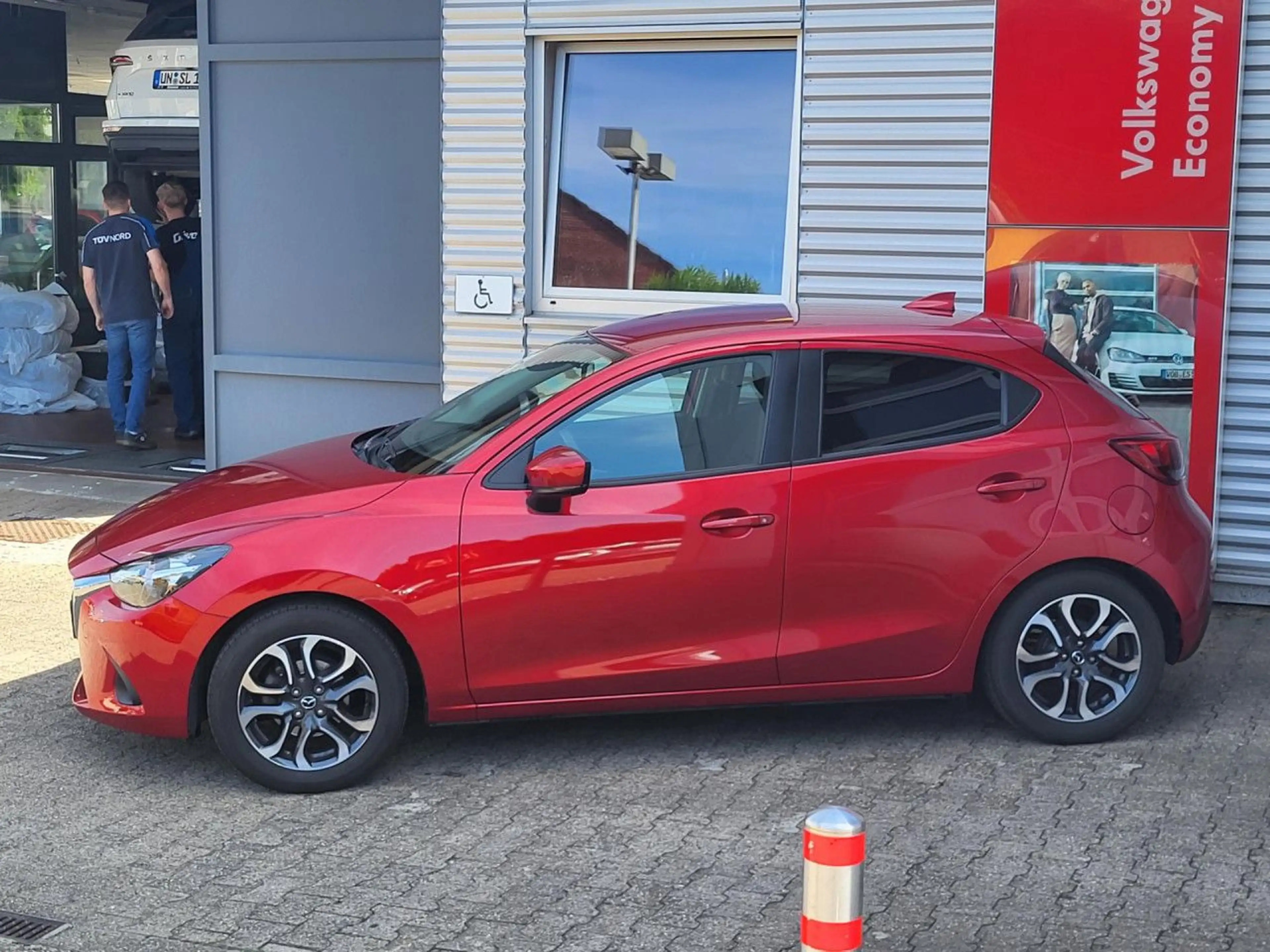 Mazda 2 SKYACTIV-G 90 Kizoku GRA SHZ 1. Hand Bluetooth — photo 9