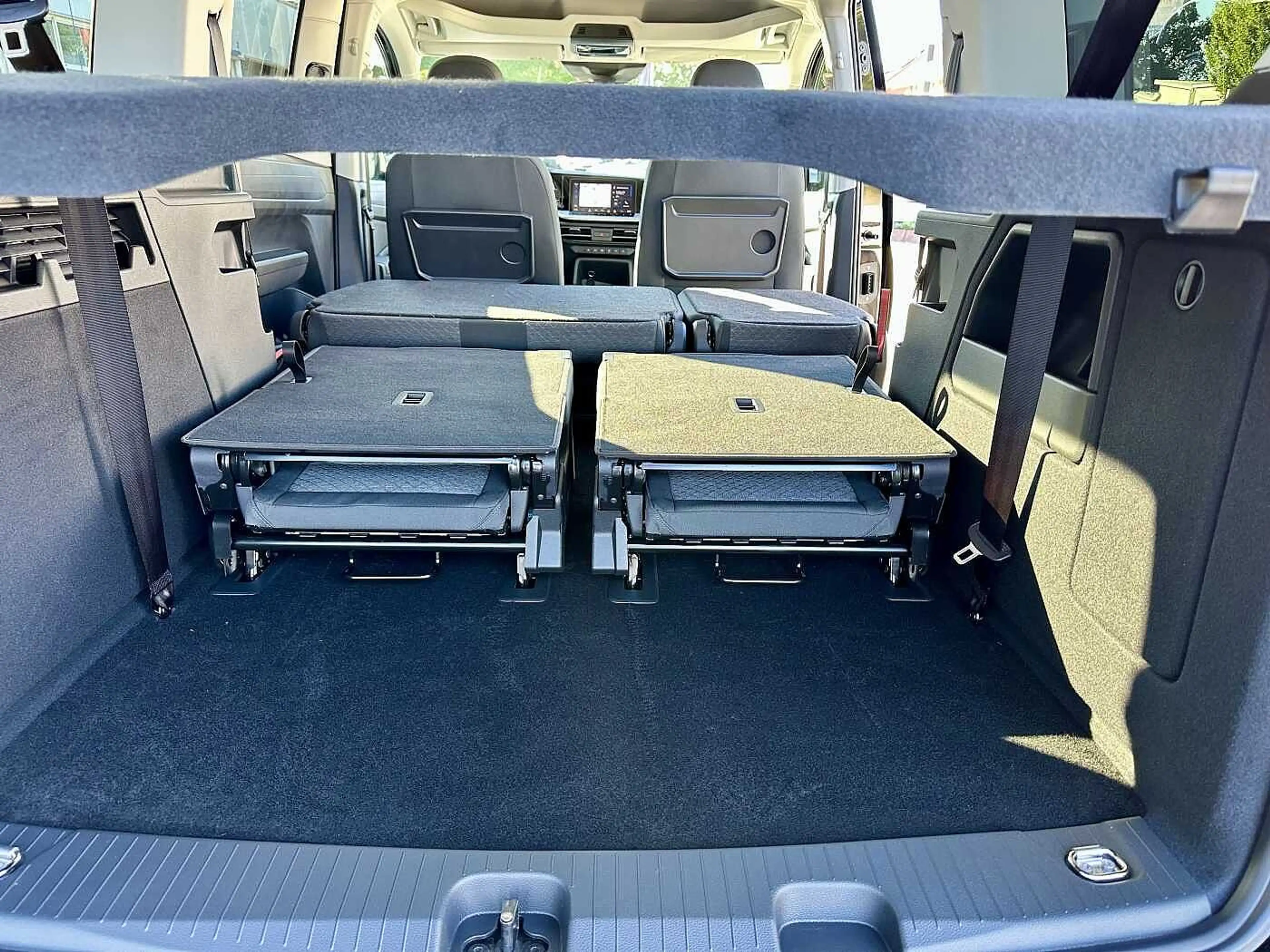 Ford Grand Tourneo Tourneo Connect Titanium L2 1,5EcoBoost 116PS Auto — photo 5
