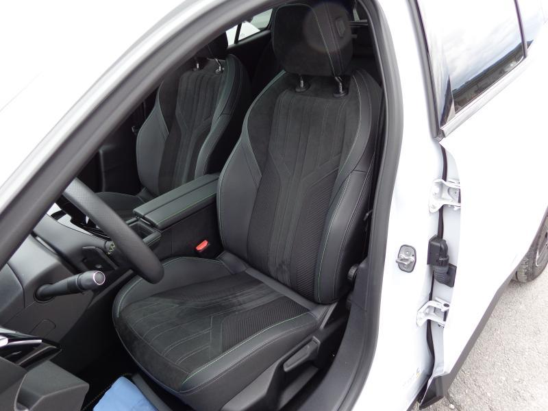 Peugeot 408 1.2i GT EAT8 - Toit ouvrant — photo 9