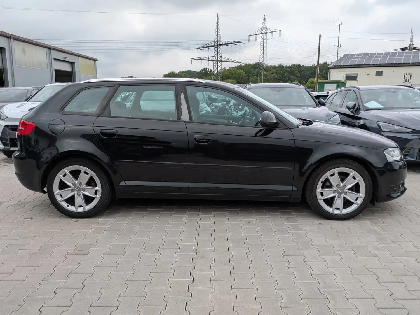 Audi A3 2.0 TDI SPORT XENON*TÜV*AHK*MFL*KLIMA Schwarz - 2