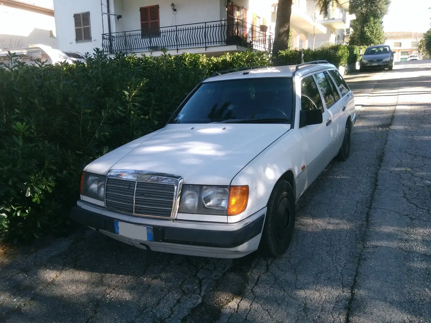 Mercedes-Benz E 200 E SW 200 TE Білий - 1