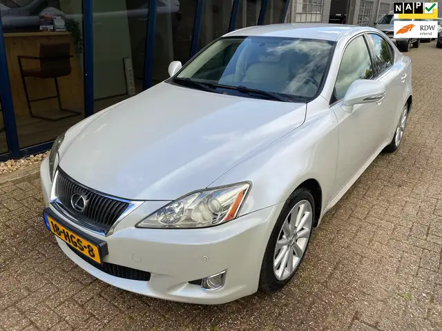 Lexus IS 250 Business LEER / NAVI / CAMERA