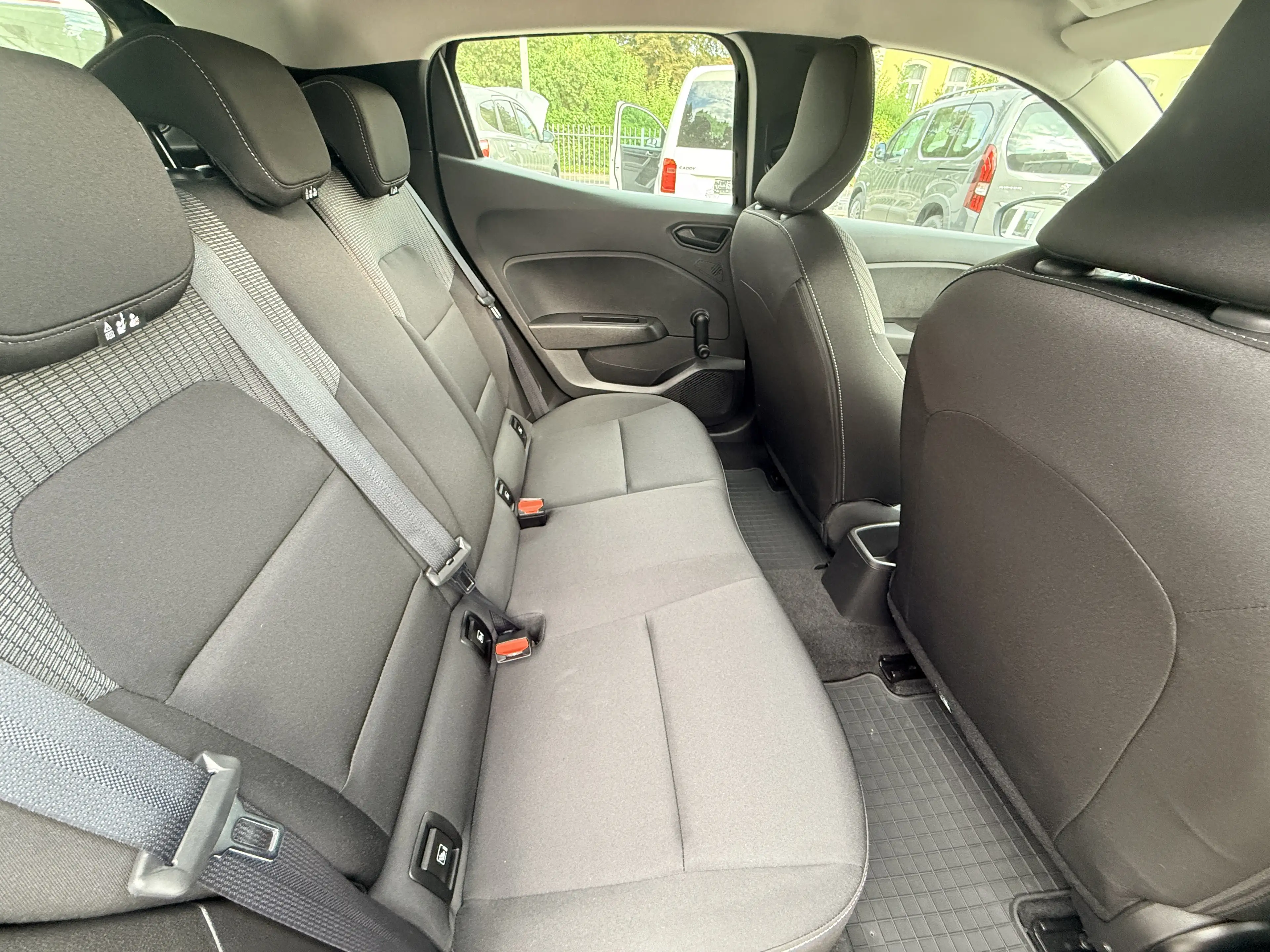 Mitsubishi Colt Basis — photo 12