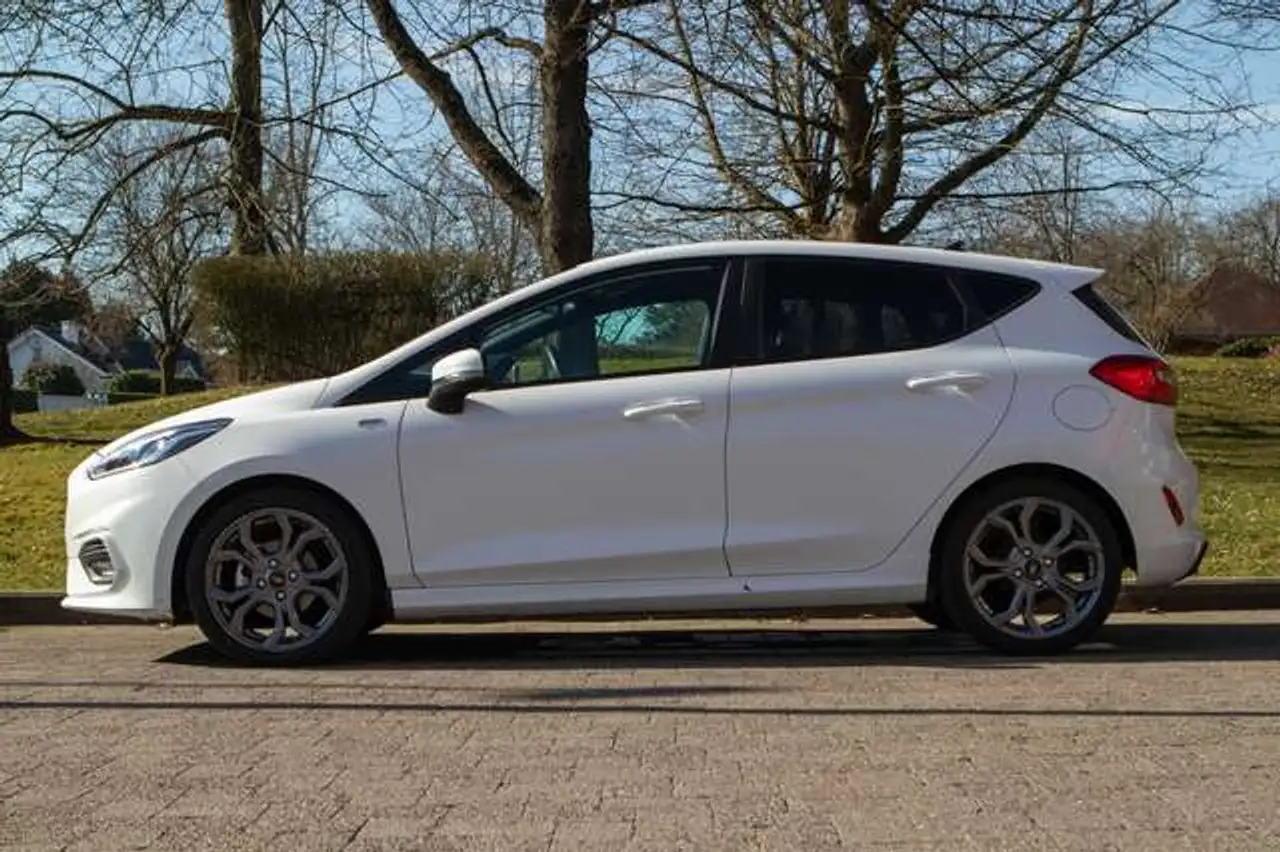 Ford Fiesta 5 portes — photo 6