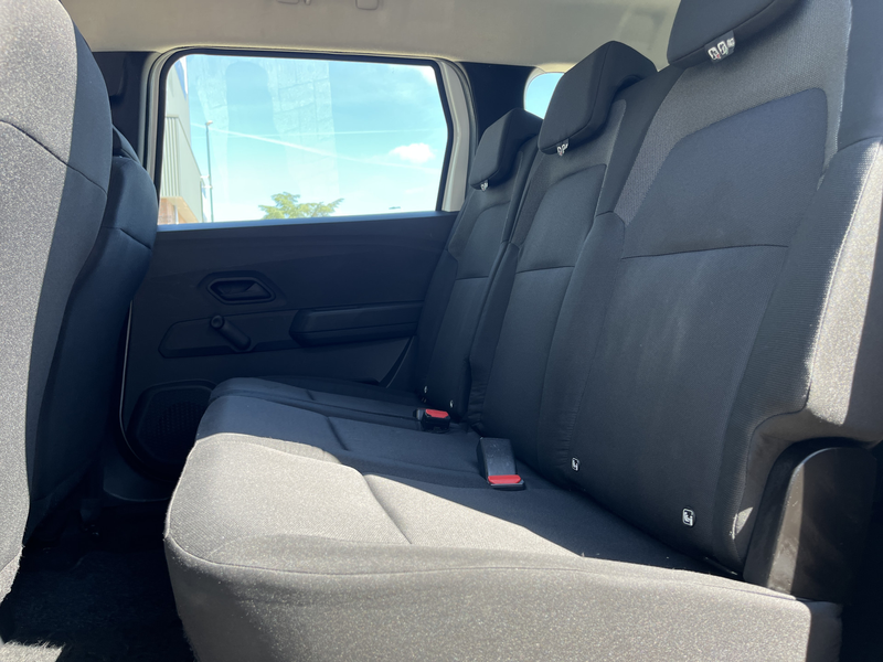 Dacia Jogger 1.0 TCe 110 7-Persoons Airco Cruise controle Trekh — photo 27