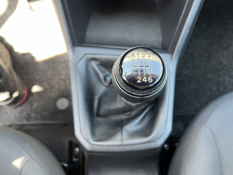 Dacia Jogger 1.0 TCe 110 7-Persoons Airco Cruise controle Trekh — photo 32