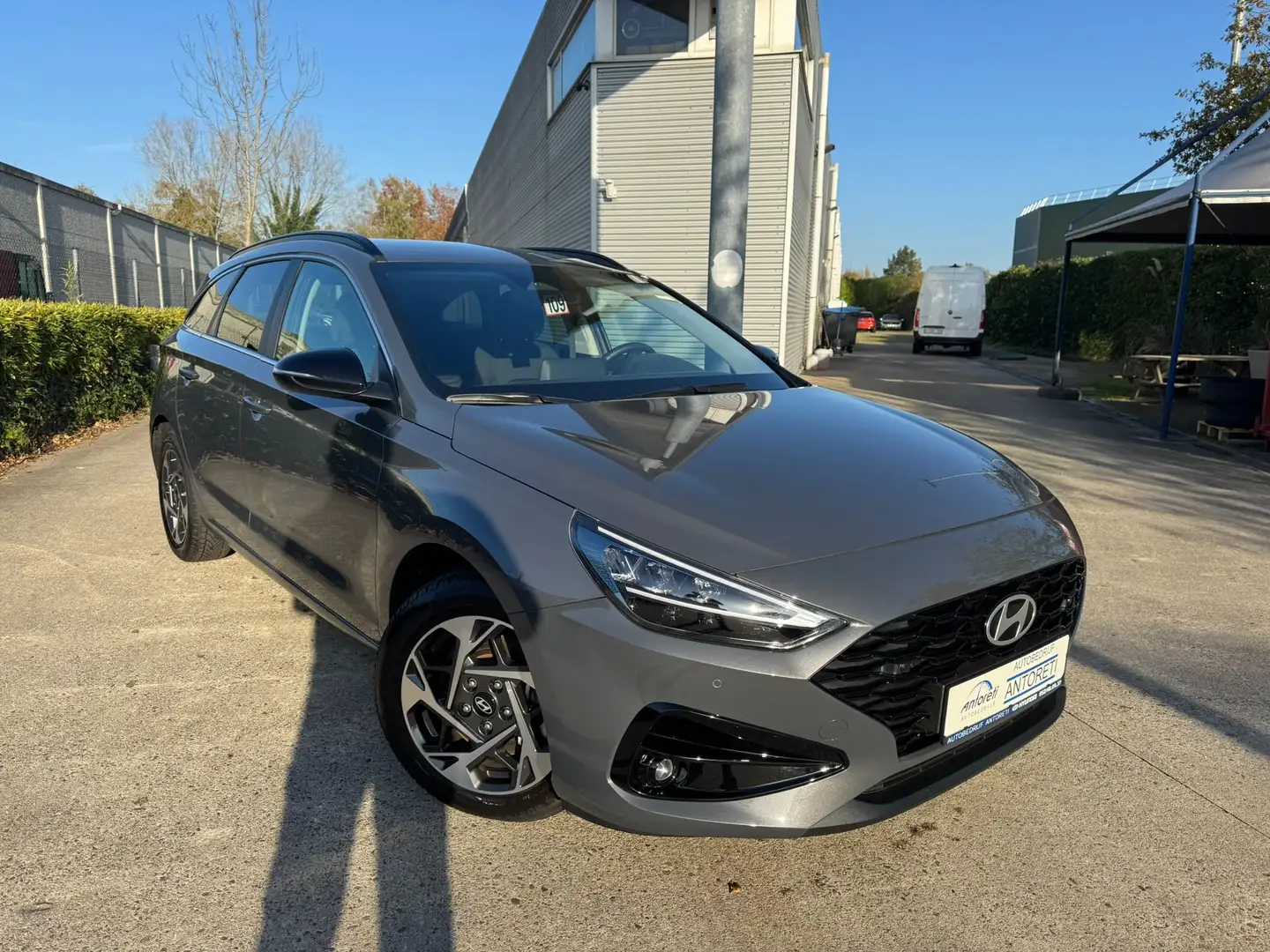 Hyundai i30 i30 Kombi 1.0 T-GDI 48V-Hybrid DCT TECHNO MY2025 Gris - 1