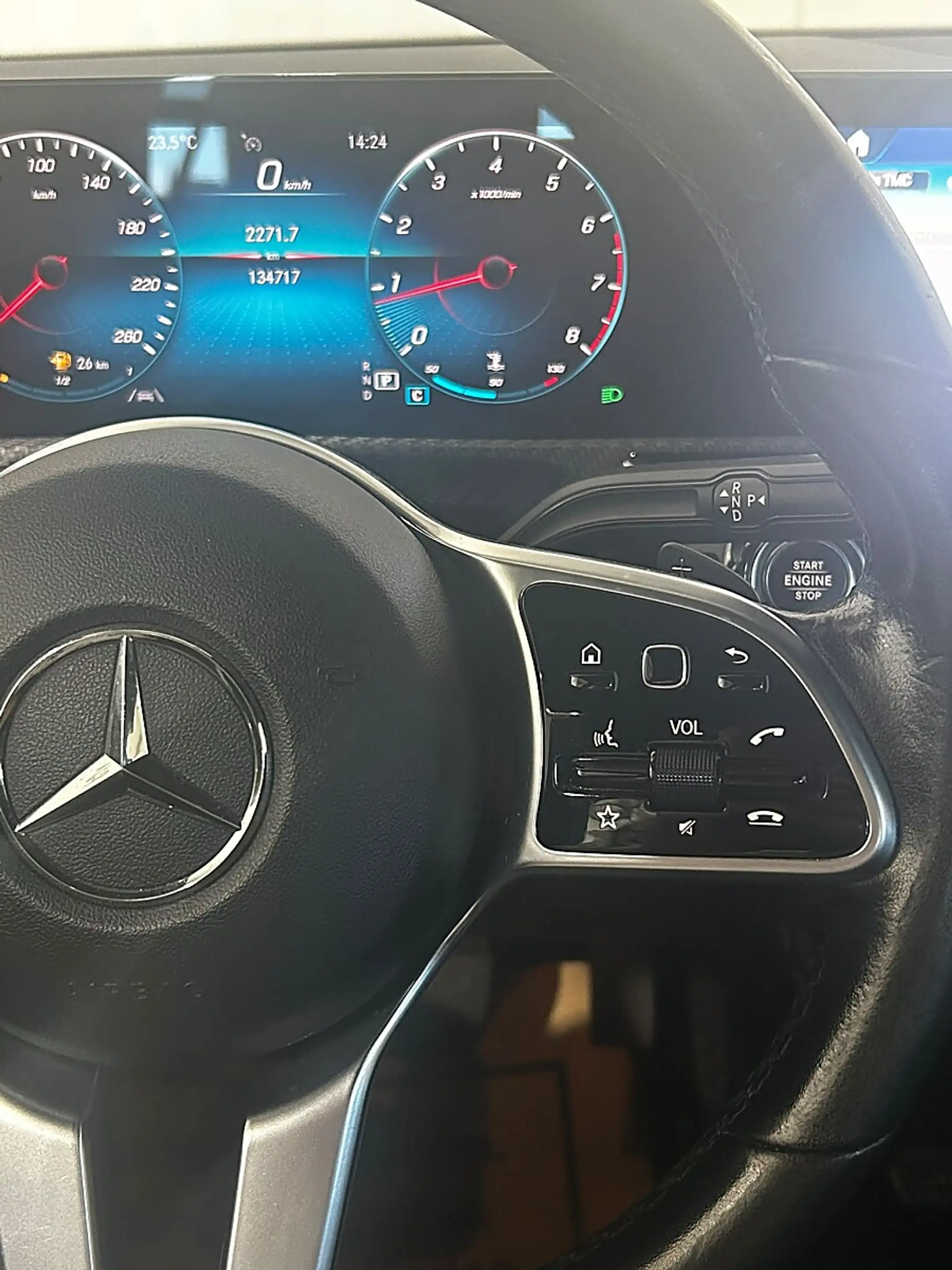 Mercedes-Benz CLA 180 Aut. — photo 13