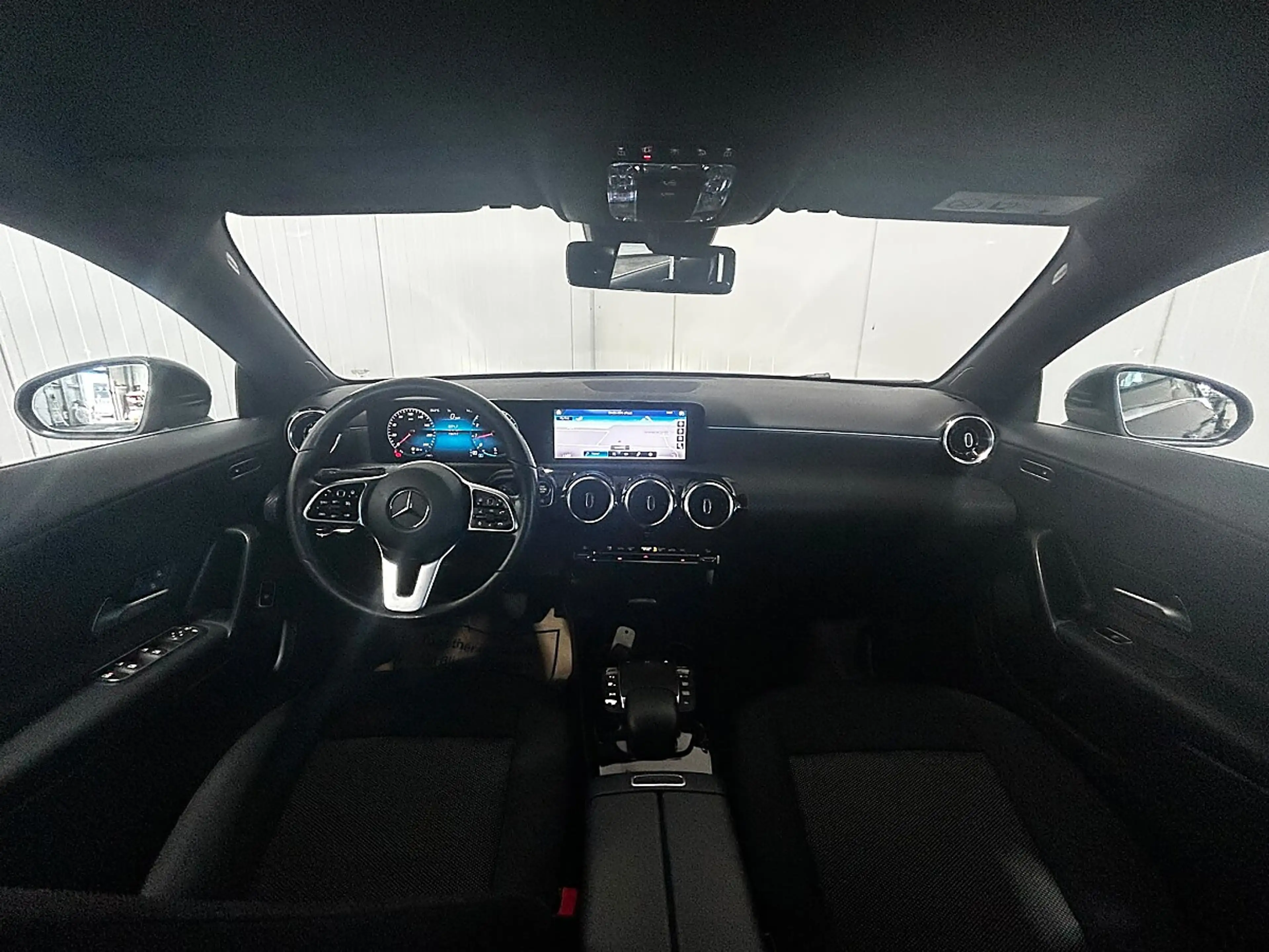 Mercedes-Benz CLA 180 Aut. — photo 7