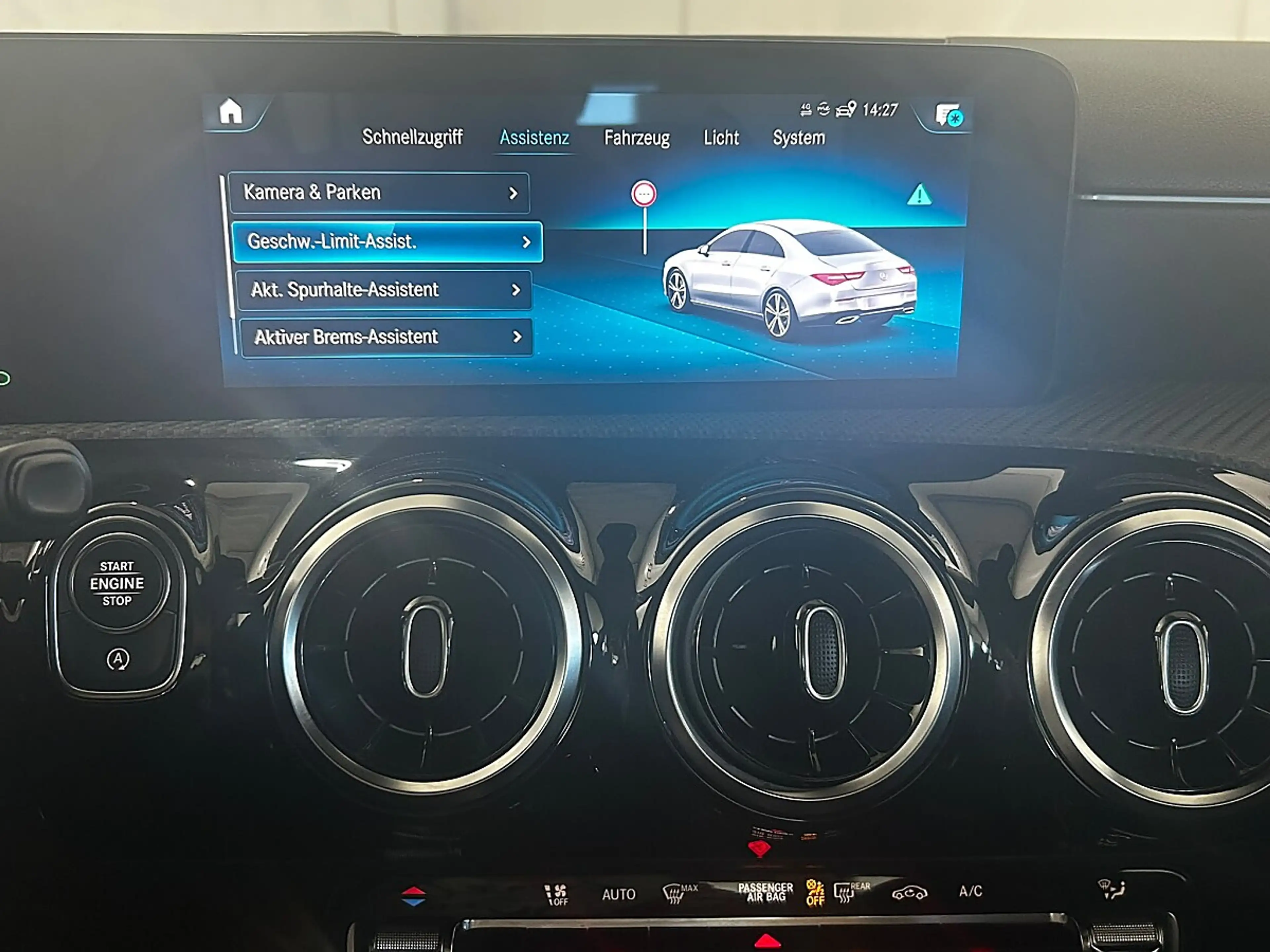 Mercedes-Benz CLA 180 Aut. — photo 19
