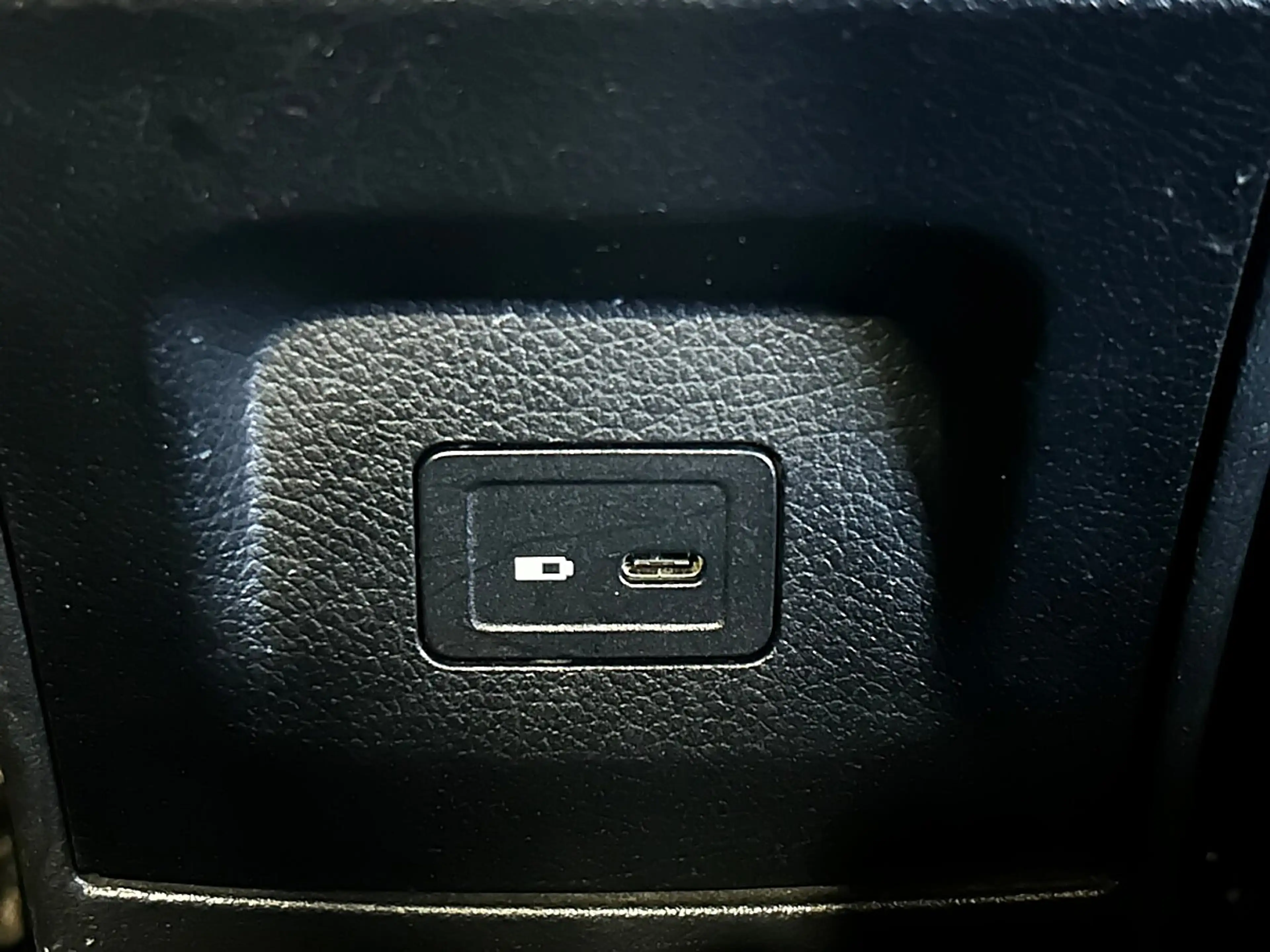 Mercedes-Benz CLA 180 Aut. — photo 14