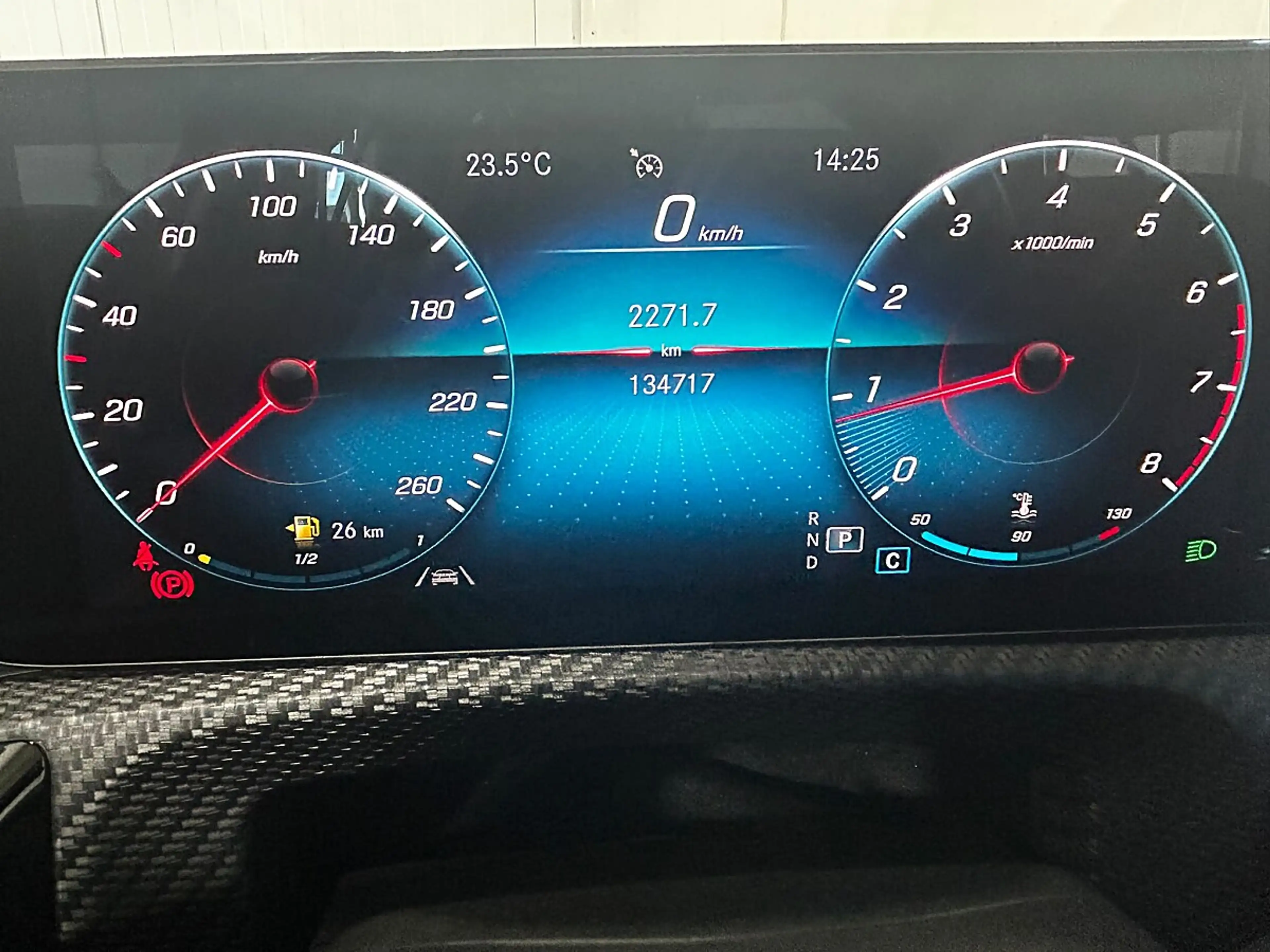 Mercedes-Benz CLA 180 Aut. — photo 15