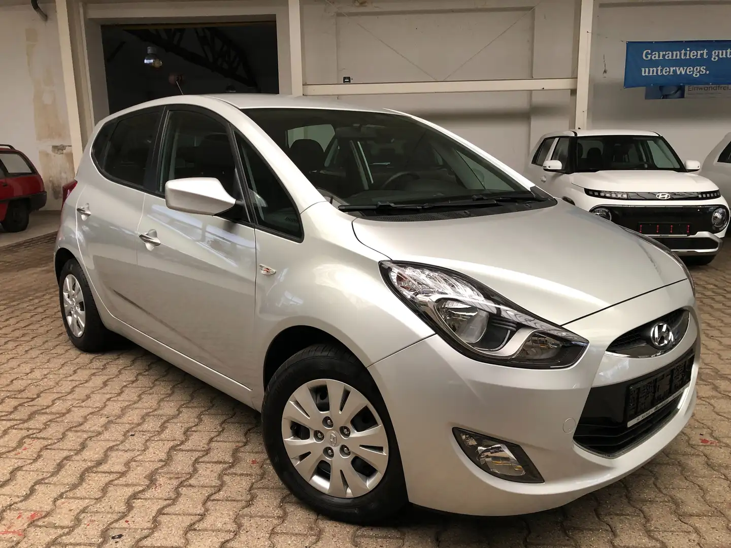 Hyundai iX20 FIFA world Cup Edition Gris - 2