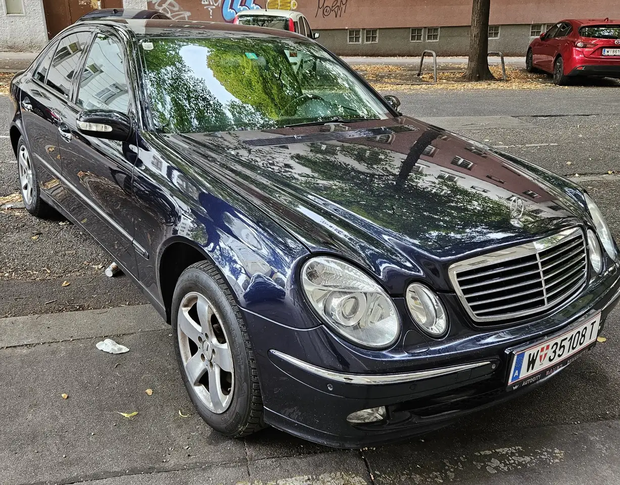 Mercedes-Benz E 220