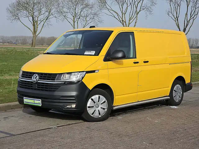 Volkswagen T6.1 Transporter 2.0 TDI L1H1 30 ac automaat EURO6 carplay cruise c
