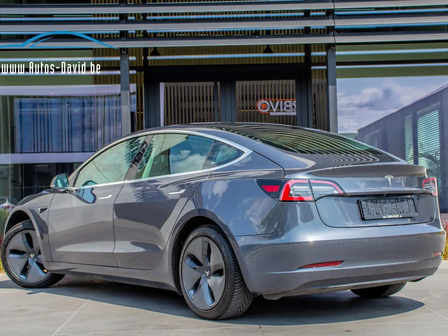 Tesla Model 3 / FULL SELF-DRIVING AUTOPILOT / BTW AFTREKBAAR Grijs - 2
