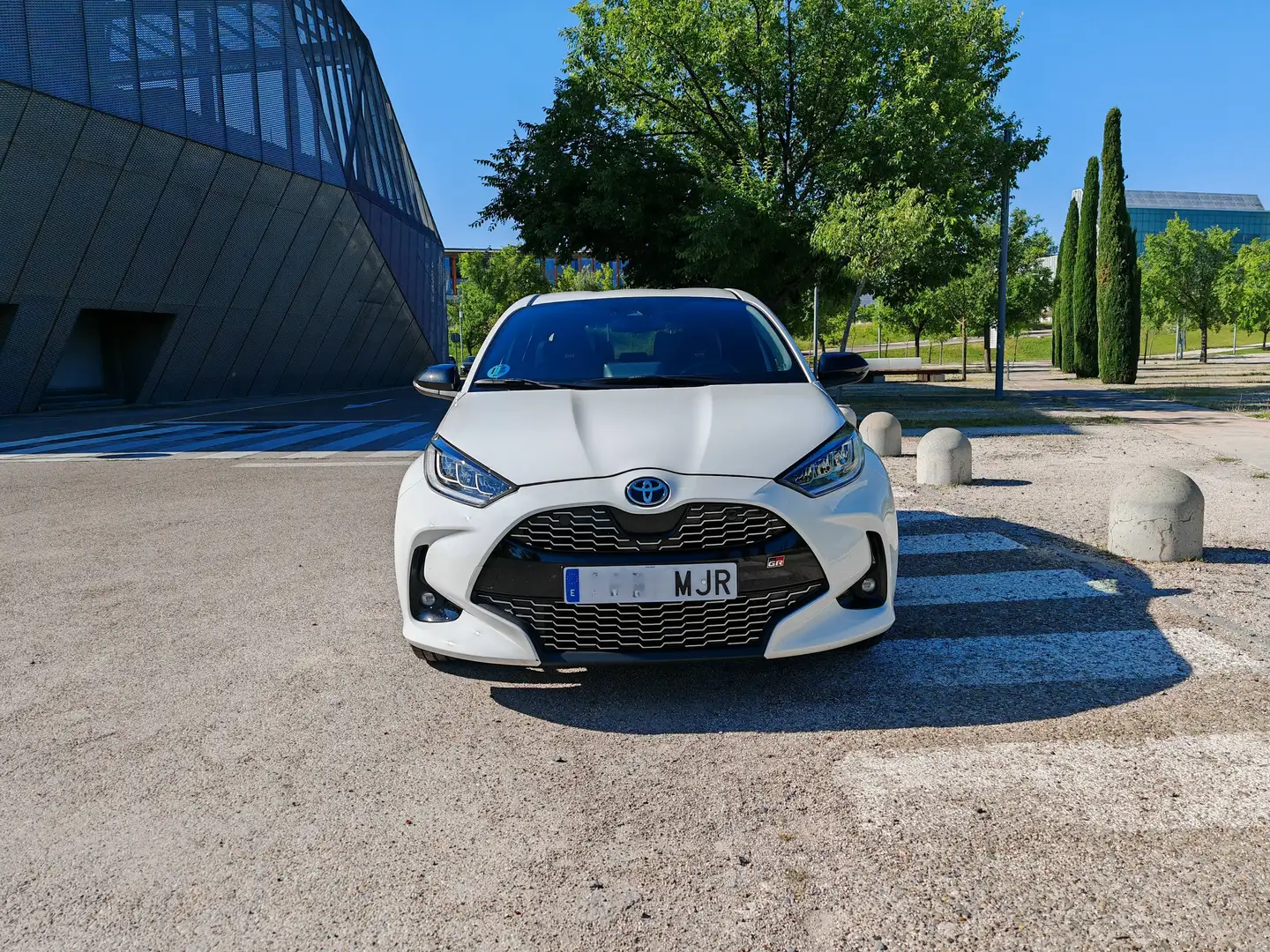 Toyota Yaris Yaris 120H 1.5 GR Sport GR Sport Blanco - 2