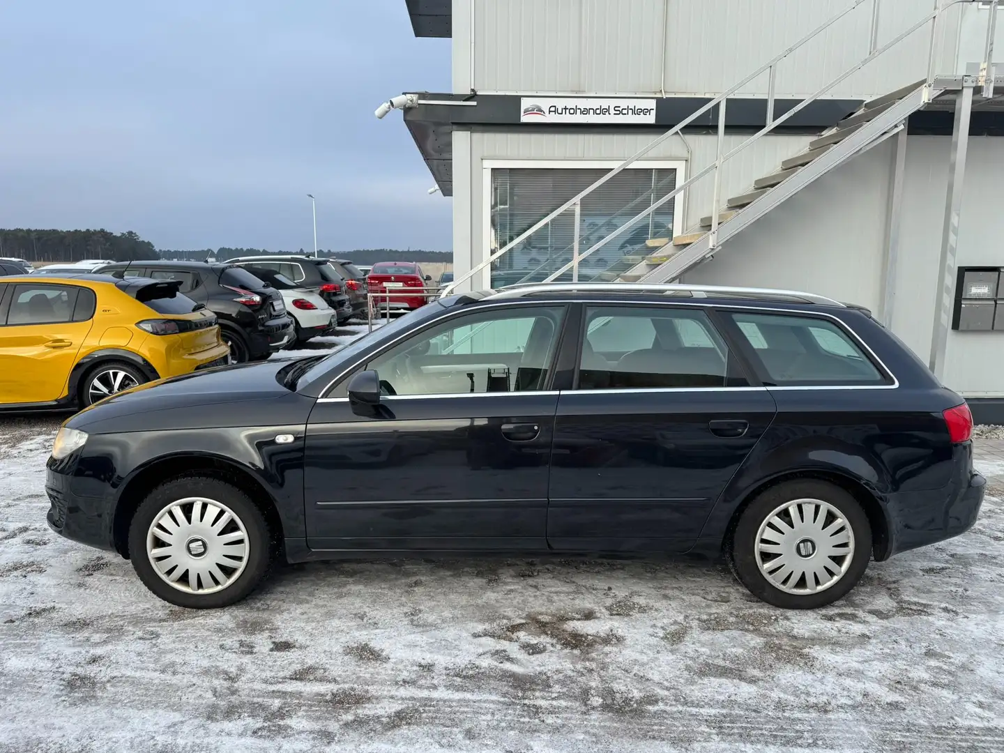 SEAT Exeo Style 2.0 CR TDI BRAUN/SCHWARZ LEDER Schwarz - 2