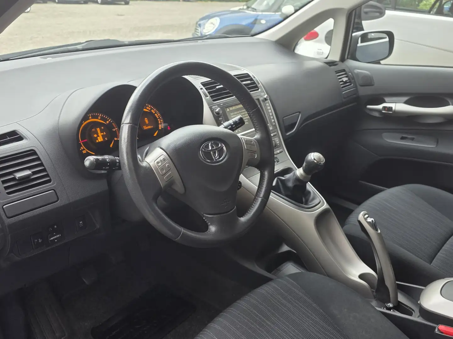 Toyota Auris 1.6-16V Luna Business|Airco|Lm velgen|Trekhaak|Cru Blauw - 2