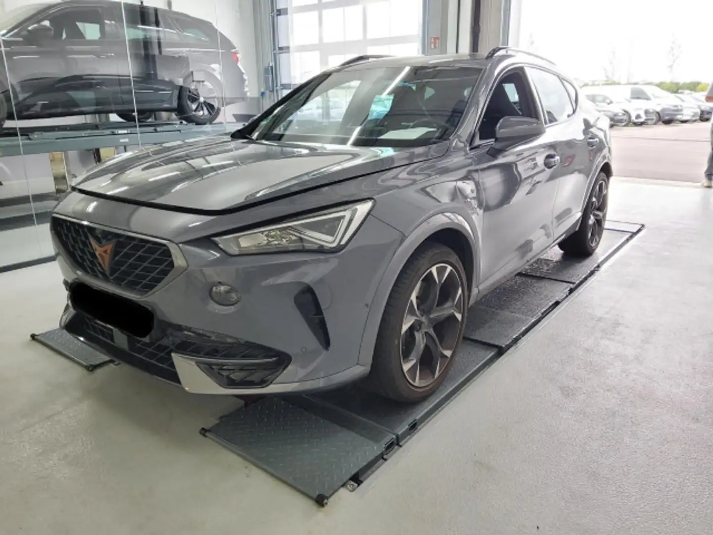 CUPRA Formentor VZ 1.4 e-HYBRID DSG *ACC*AHK*LED*19''* Сірий - 2