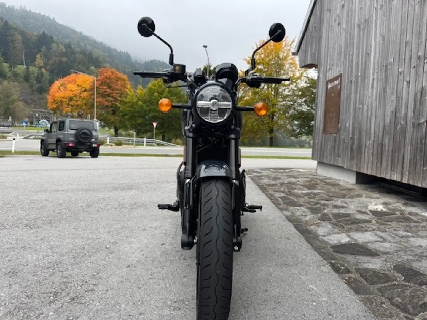 Royal Enfield Shotgun 650 - 2