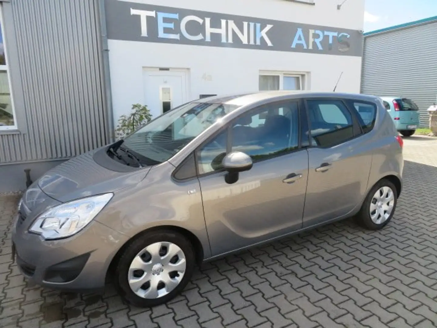 Opel Meriva Meriva 1.4 1.Hand nur 97922km TÜV 03/2027 Beige - 1