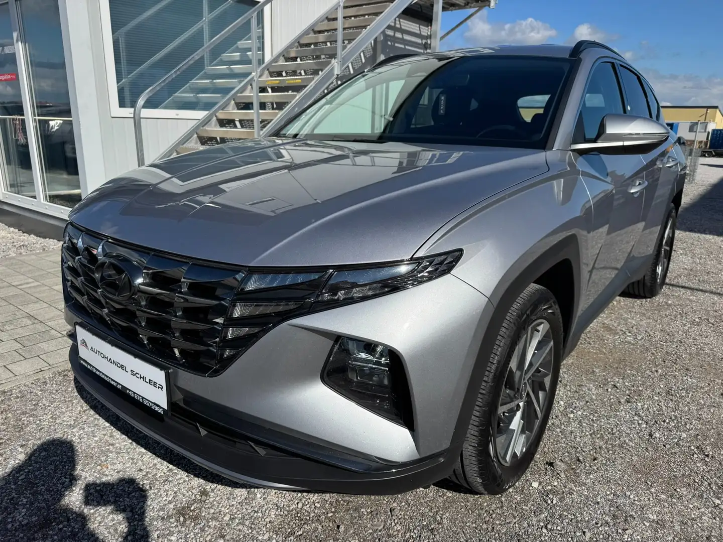 Hyundai TUCSON 1.6 CRDI Pure 2WD Grau - 1